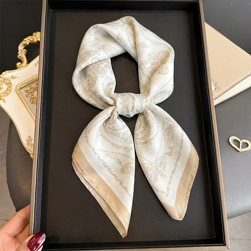 Silk Scarf Square - Foulard carré vintage beige à imprimé