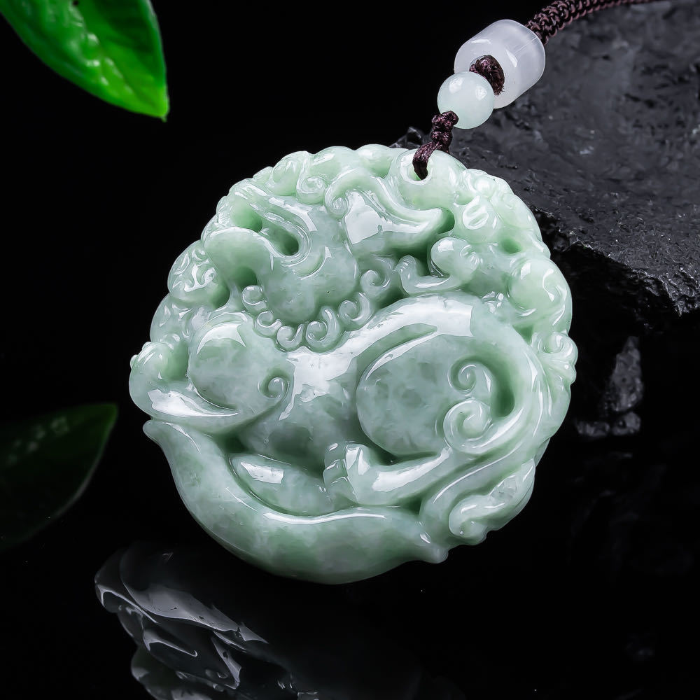 Women Accessories To Gift - Collier pendentif Pixiu en jadéite naturelle