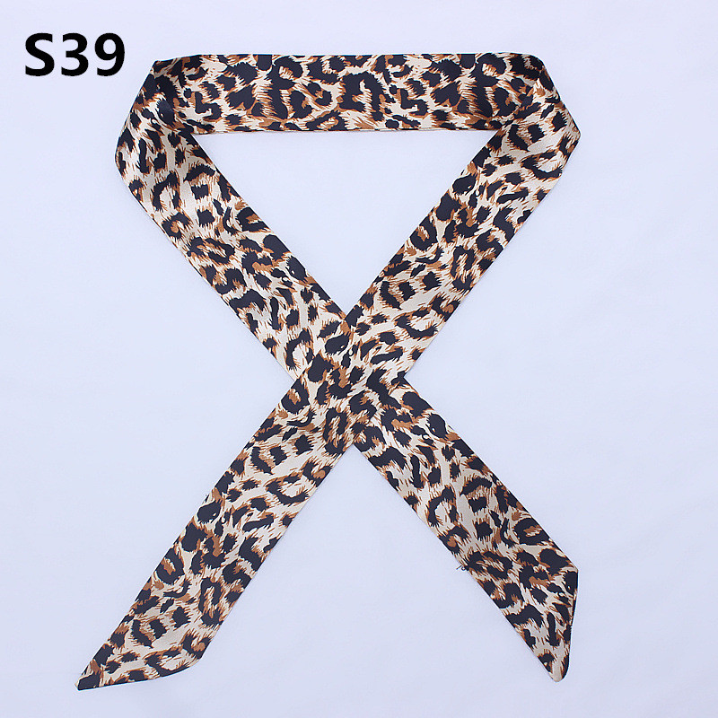 47 couleurs marque Bandana pet - Silk Scarf Square avis et prix