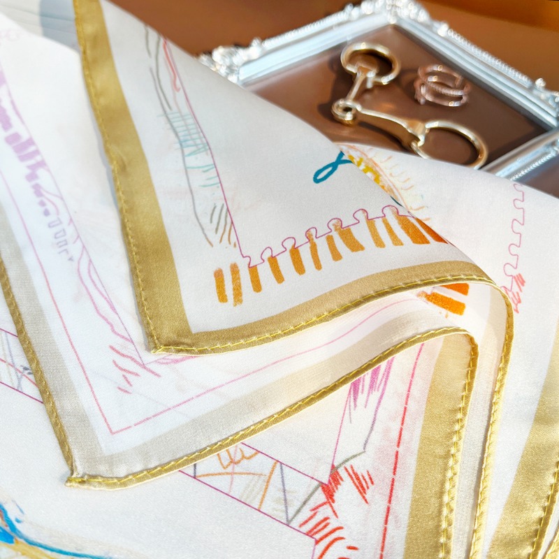 Écharpe carrée de luxe douce a - Women'S Yellow Accessories avis et prix